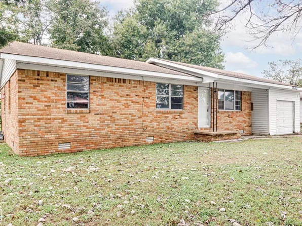 2512 SE 2nd St, Hoxie, AR 72433