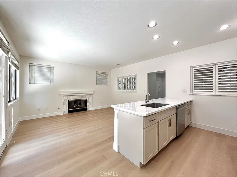 14130 Shoreline Dr #B — Photo 10