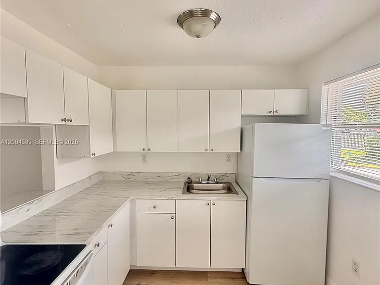 1990 NW 183rd St #9 — Photo 8