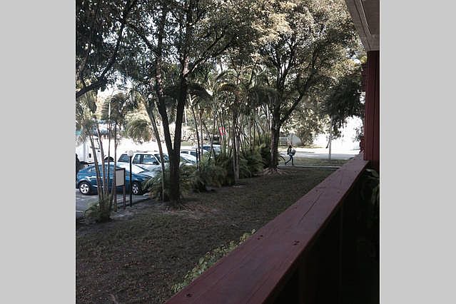 2nd image of 1205 Mariposa Ave APT 229