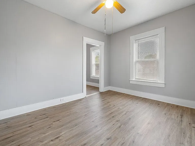 164 Notre Dame Ave #2 — Photo 3
