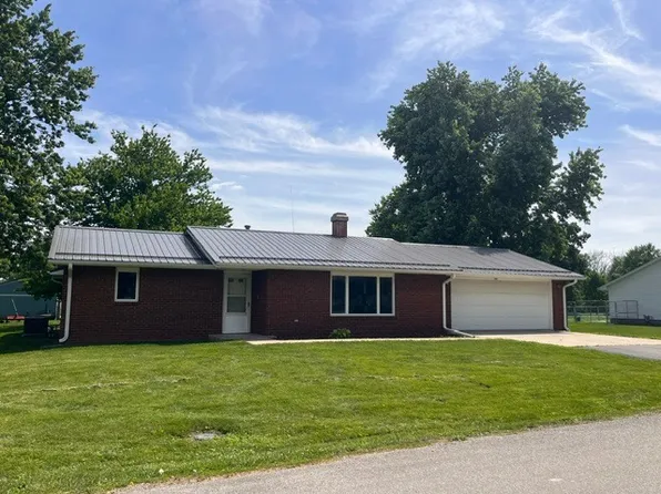 201 E Ash St, Atwood, IL 61913