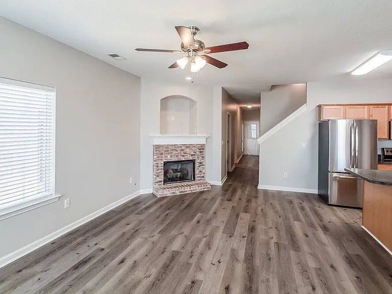 10182 Sorrento Pl — Photo 5