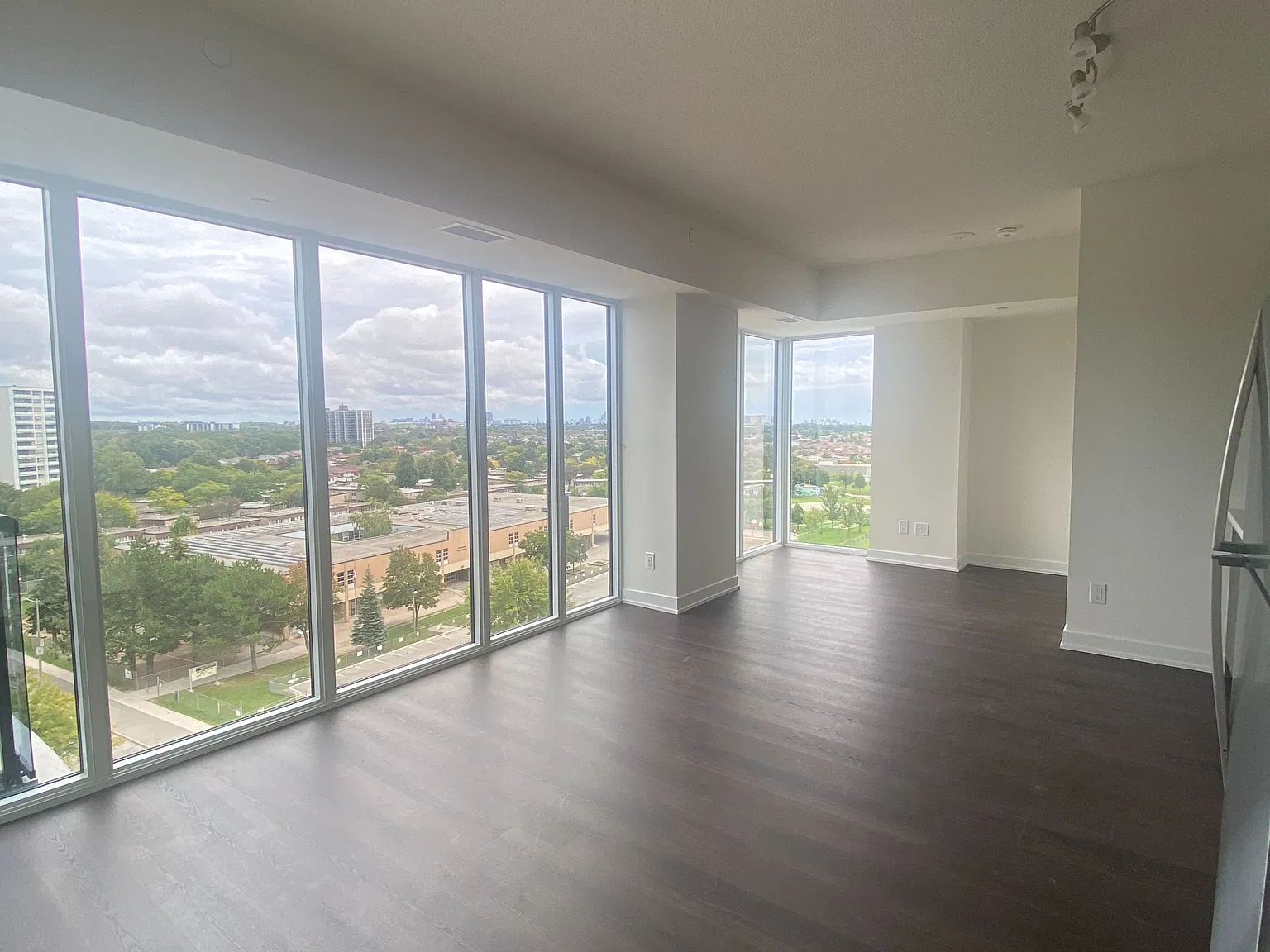 2 bed, $2,600 — Photo 3