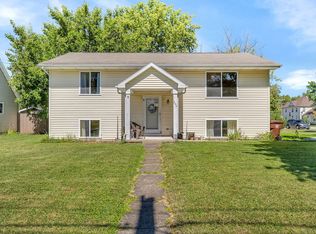 201 W Jefferson St, Gardner, IL 60424