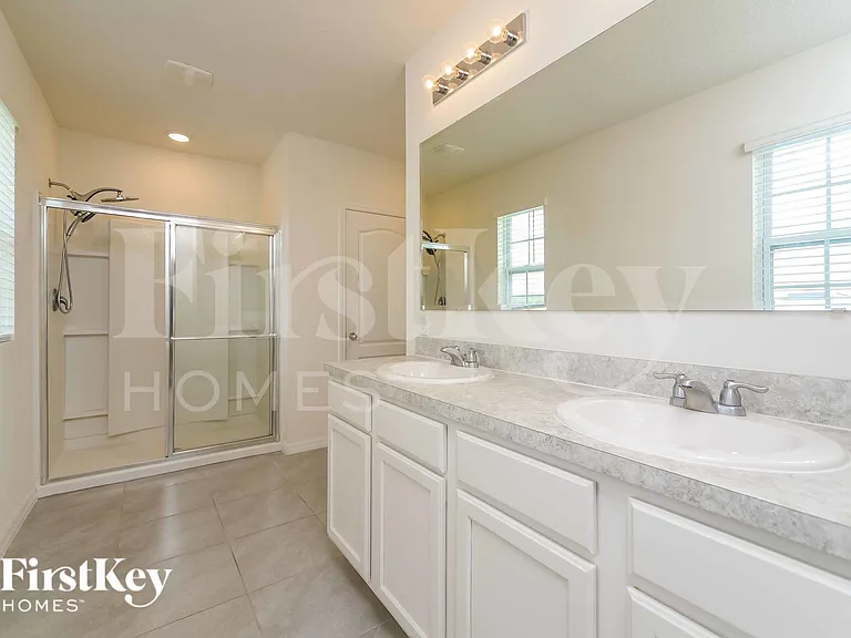3345 Wellborn Dr — Photo 12