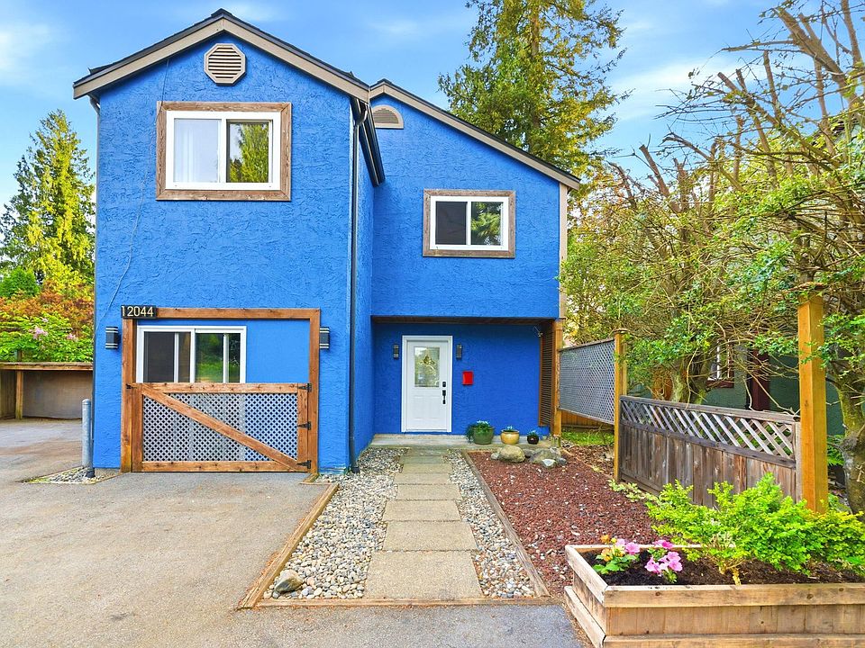 1st image of 12044 McIntyre Ct