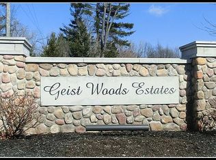 6875 W Glory Maple Dr, Mc Cordsville, IN 46055