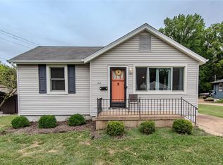 1457 Grant Rd, Saint Louis, MO 63119