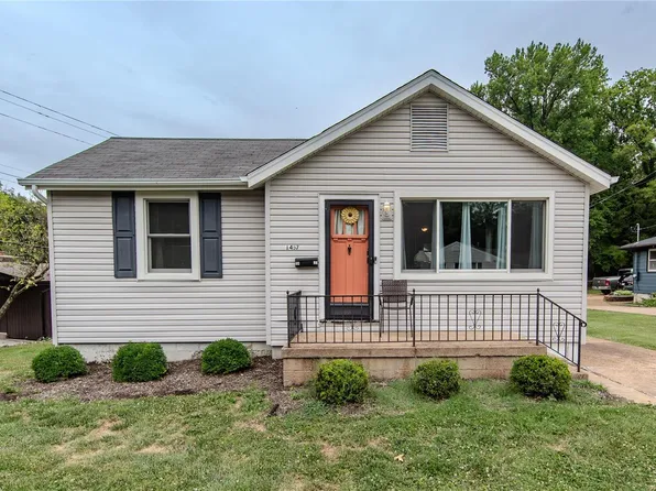 1457 Grant Rd, Saint Louis, MO 63119
