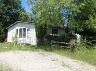 10850 Holland Lake Rd, Greenville, MI 48838