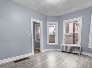 16 Plaza Ave #1B, Waterbury, CT 06710