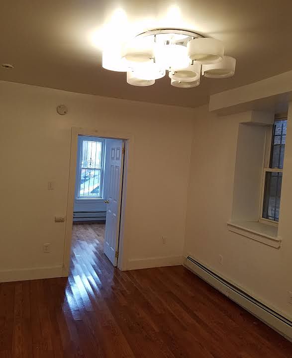 2nd image of 765 E 213th St #Ground