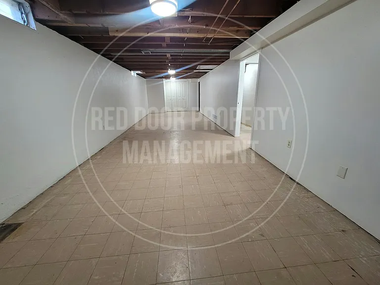 1402 W Lotus St — Photo 14