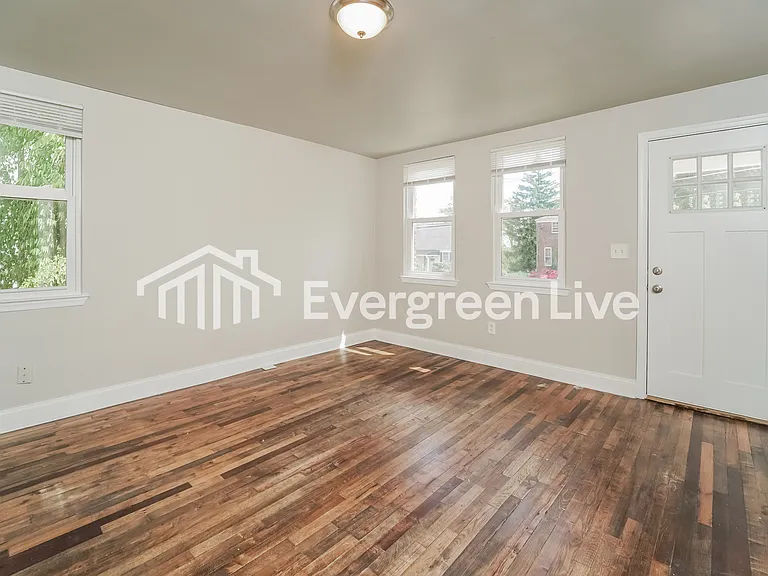 1674 Yakona Rd — Photo 3