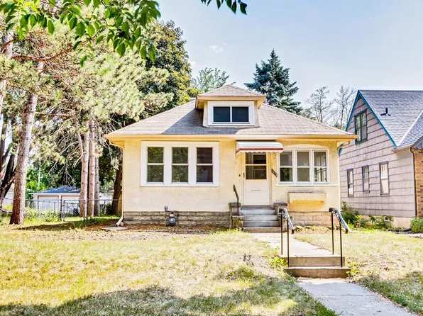 1676 Taylor Ave W, Saint Paul, MN 55104