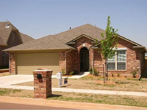 1st image of 2409 S Arbor Dr