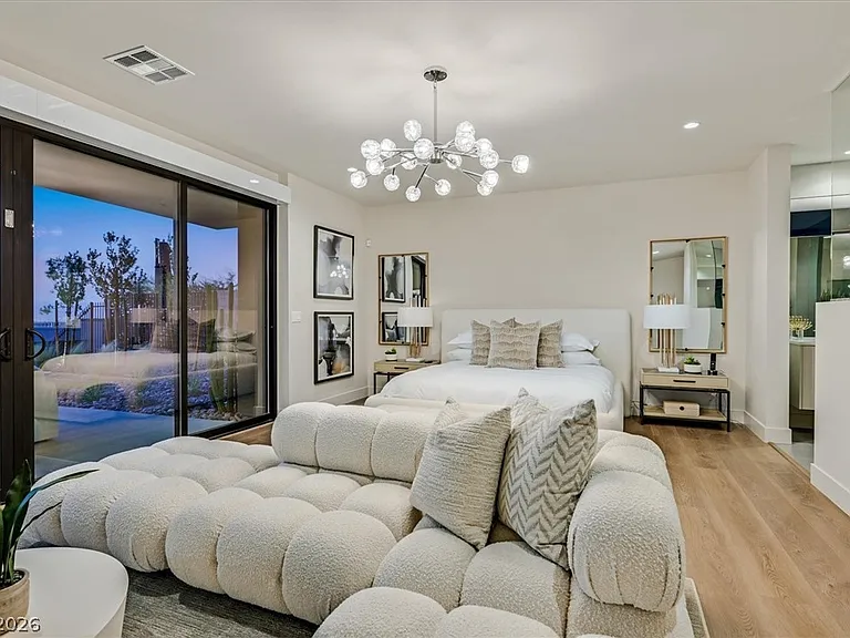 807 Magnum Cliff Ct — Photo 27