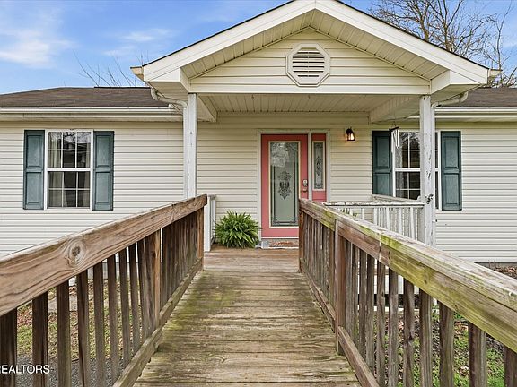 5th image of 500 Beets St