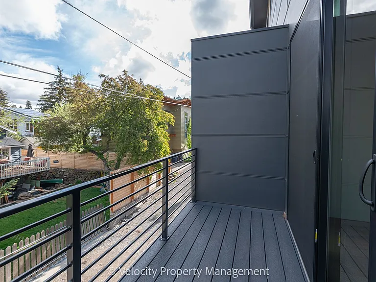 26 NW McCann Ave #3 — Photo 9