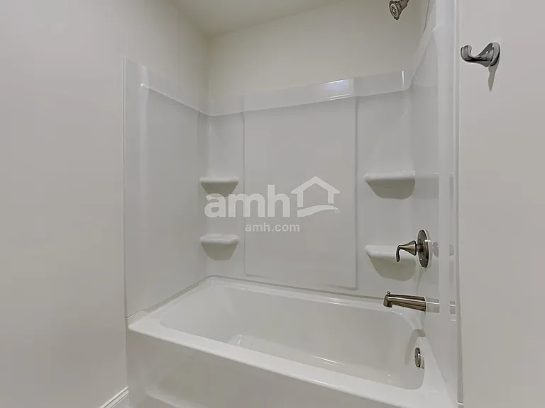 5180 Hudson Valley Dr — Photo 20