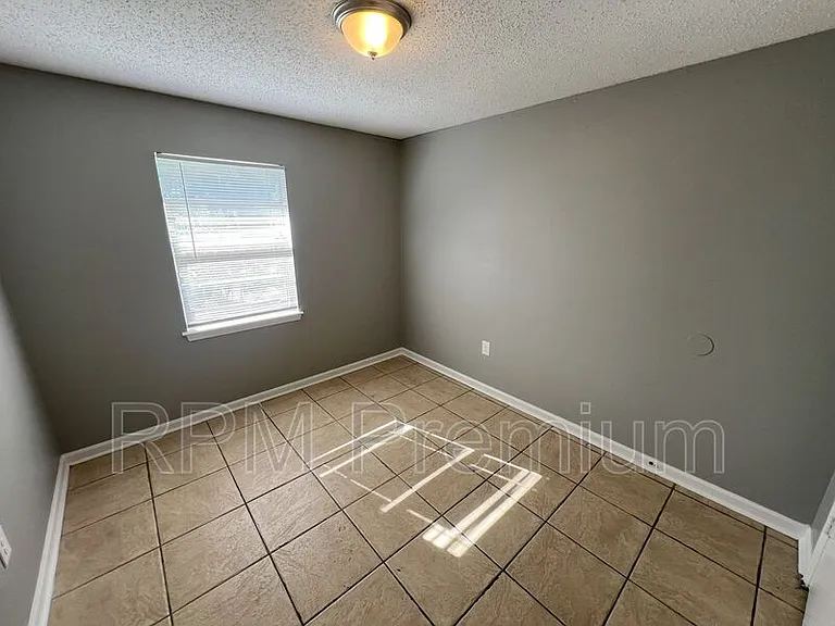 5143 Baker Blvd #C — Photo 10
