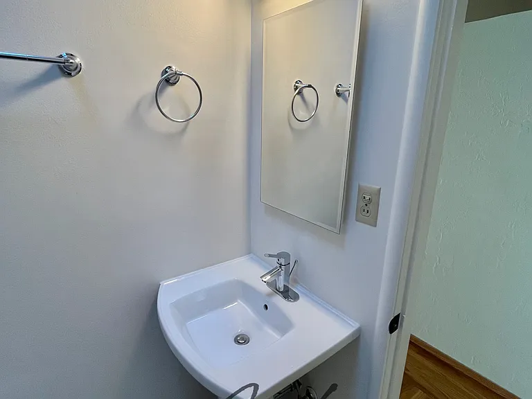 845A Liberty St #A — Photo 10
