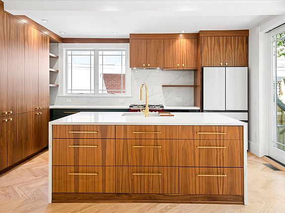 2nd image of 51 Main St #51
