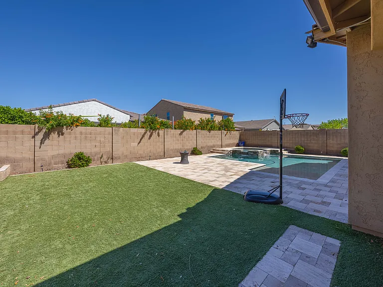 3896 E Alfalfa Dr — Photo 32