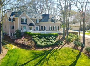 2043 Burgundy Dr, Braselton, GA