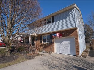 142 Harvey Dr, Lancaster, NY 14086