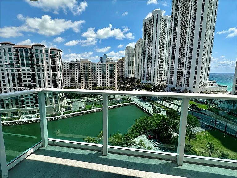 100 Bayview Dr #1405 — Photo 21