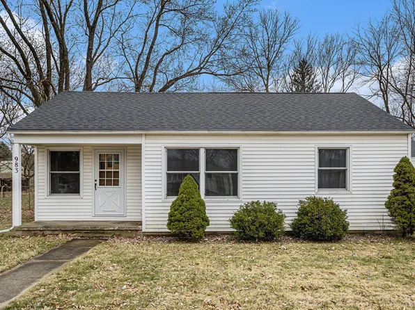983 Upton Ave, Springfield, MI 49037