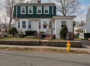 31 Pelican Rd, Quincy, MA 02169