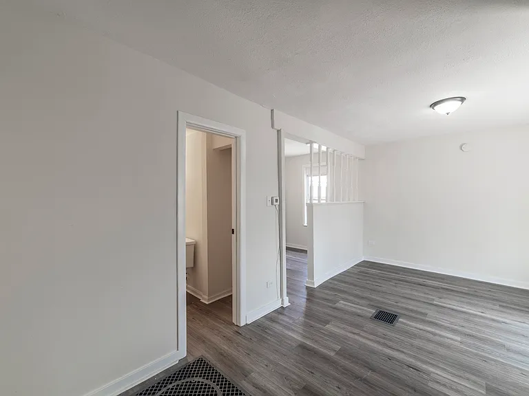 19 Rimbach St #6 — Photo 19