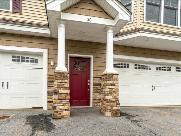 5 Manor Drive #C, Hooksett, NH 03106
