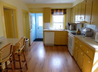 676 Thames St, Newport, RI 02840