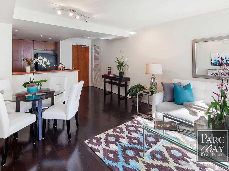 1st image of 400 Beale St APT 1310