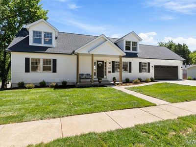 808 Liggett Dr, Saint Louis, MO, 63126