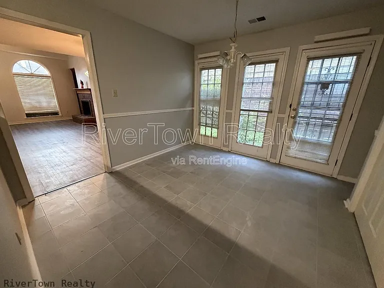 1648 Beaver Trail Dr — Photo 6