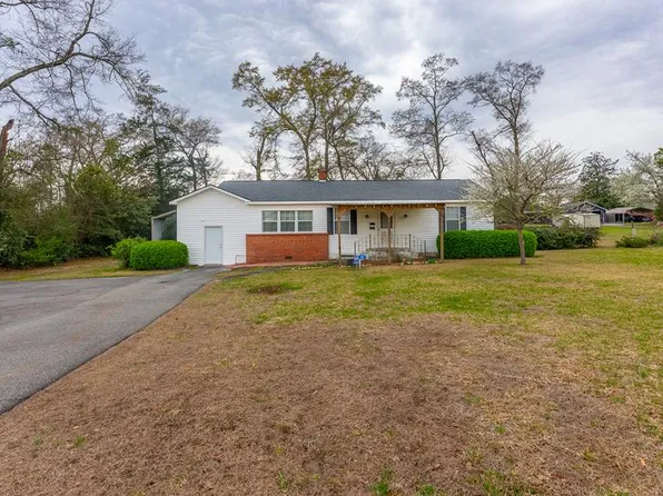 87 Powell St, Cuthbert, GA 39840