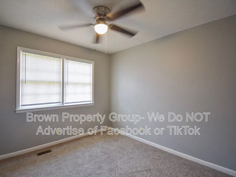 3 bed, 1.5 bath, 1100 sqft, $1,195 — Photo 4