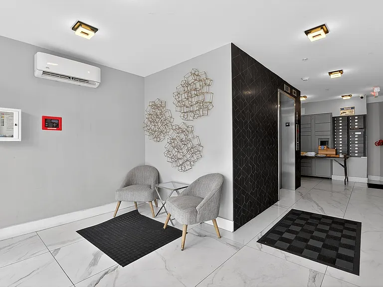 43-45 W 32nd St #502 — Photo 20