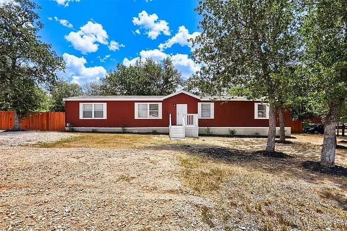 1017 Rosewood Dr