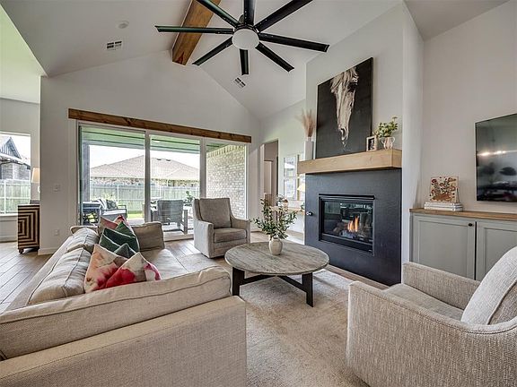 5th image of 7412 NW 159th Ter