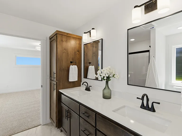 5007 NE 71st St — Photo 32