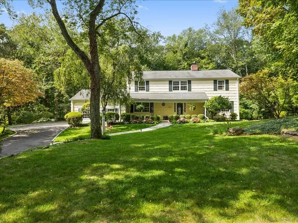 23 Ethan Allen Lane, Stamford, CT 06903