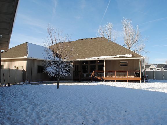 3rd image of 4978 E Steele Ave