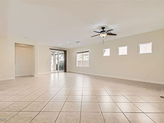 5th image of 8633 Sherwood Park Dr