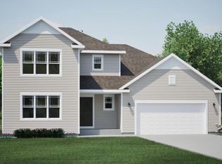 W197N16642 Ridgeway Dr, Jackson, WI 53037